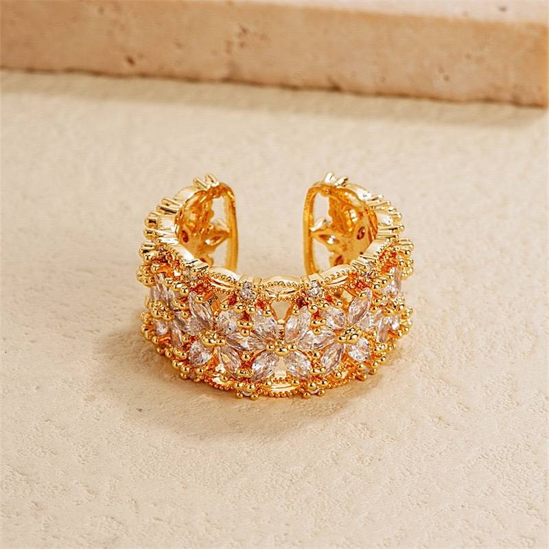 New European and American style jewelry inlaid opening rings Full diamonds full diamond hollow ring counters with the same female ring