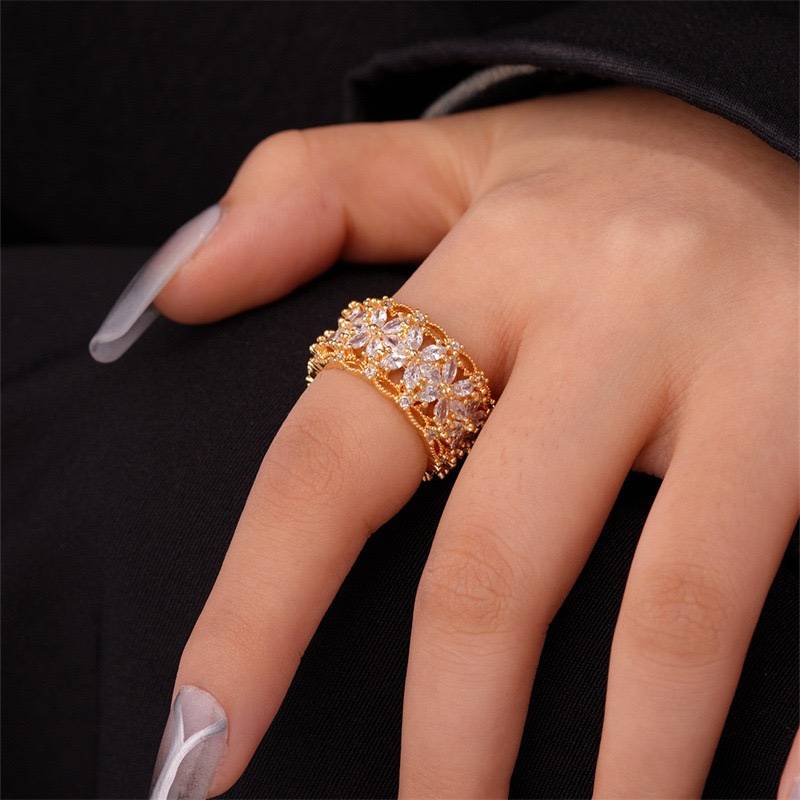 New European and American style jewelry inlaid opening rings Full diamonds full diamond hollow ring counters with the same female ring