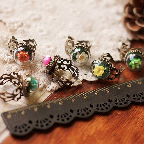 Autumn new Mori Natural simulation dry flower ring retro electroplated bronze eternal flower exit