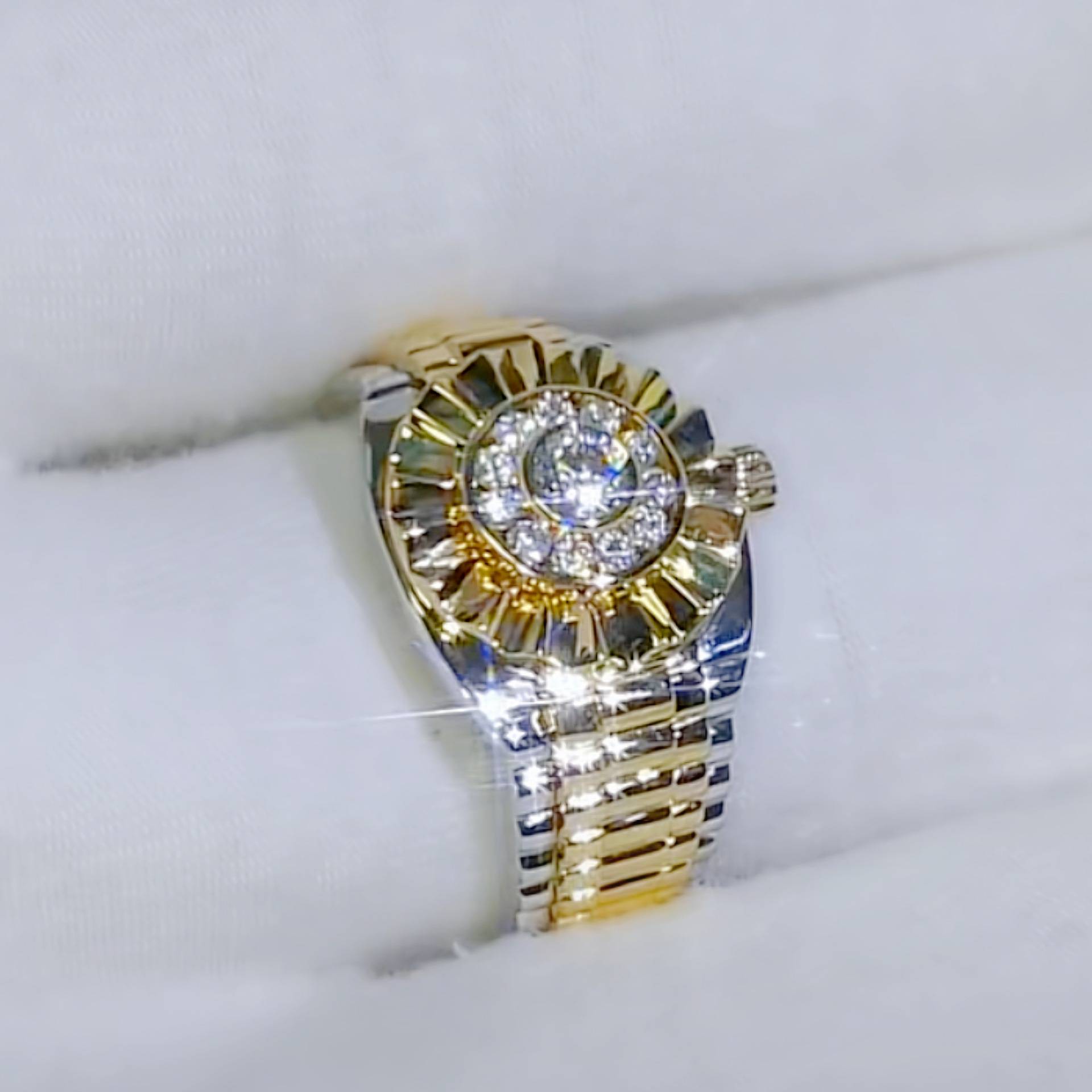 Plequesian Labor Taxi Watch Watching Ring 18K Gold Double Color Inlays Watching Ring Ring