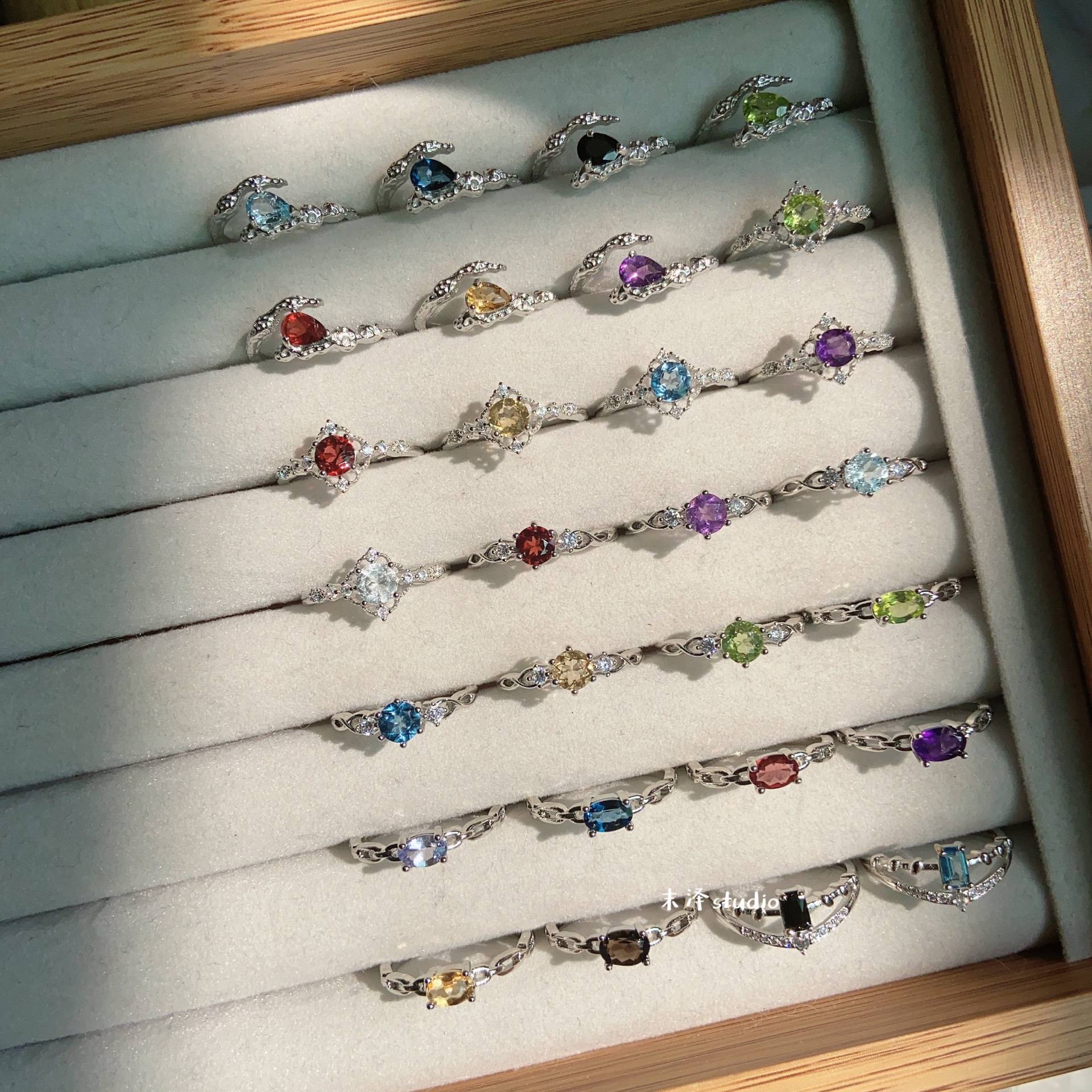 Light luxury niche ring hot girl high -level sensory crystal color treasure ring sweet cool adjustable French versatile exquisite ring