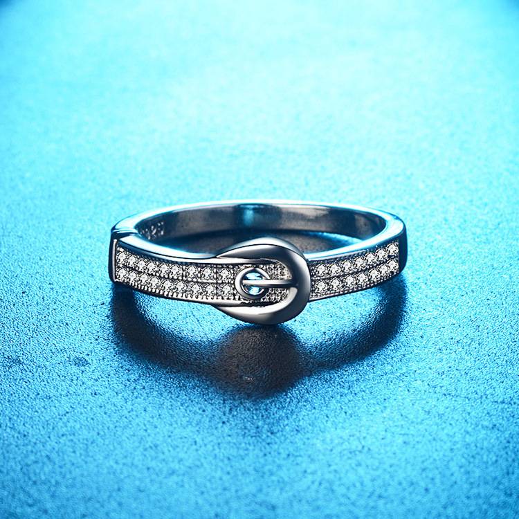 Cross -border micro -inlaid belt shape couple ring Korean version of the simple belt ring European and American Valentine's Day gift Wish