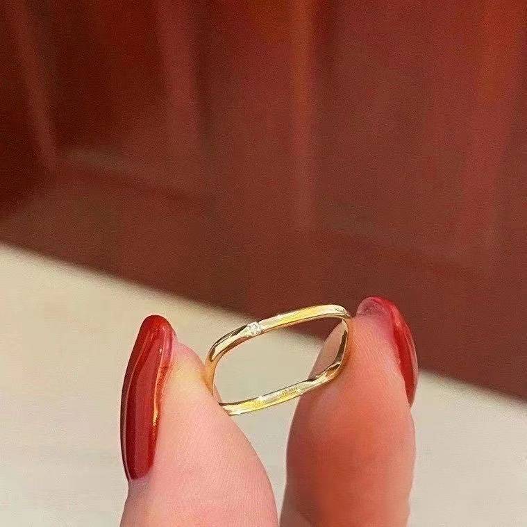 New small square ring niche light luxury net red explosion fashion vegetarian circle exquisite square index finger ring to give girlfriend gem