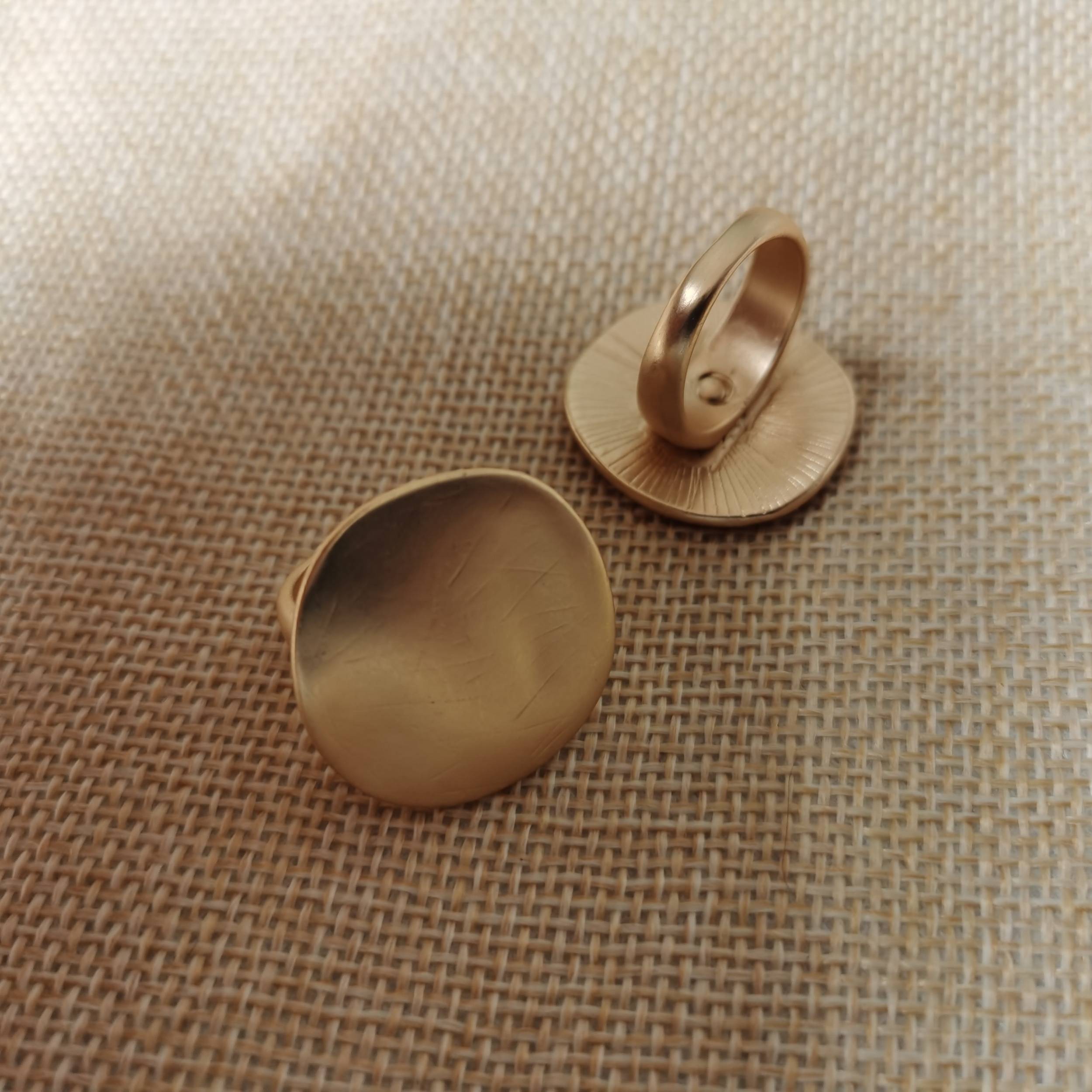Qingdao jewelry ring punk's trend fashion, simple personality bump surface irregular light, no light gold ring
