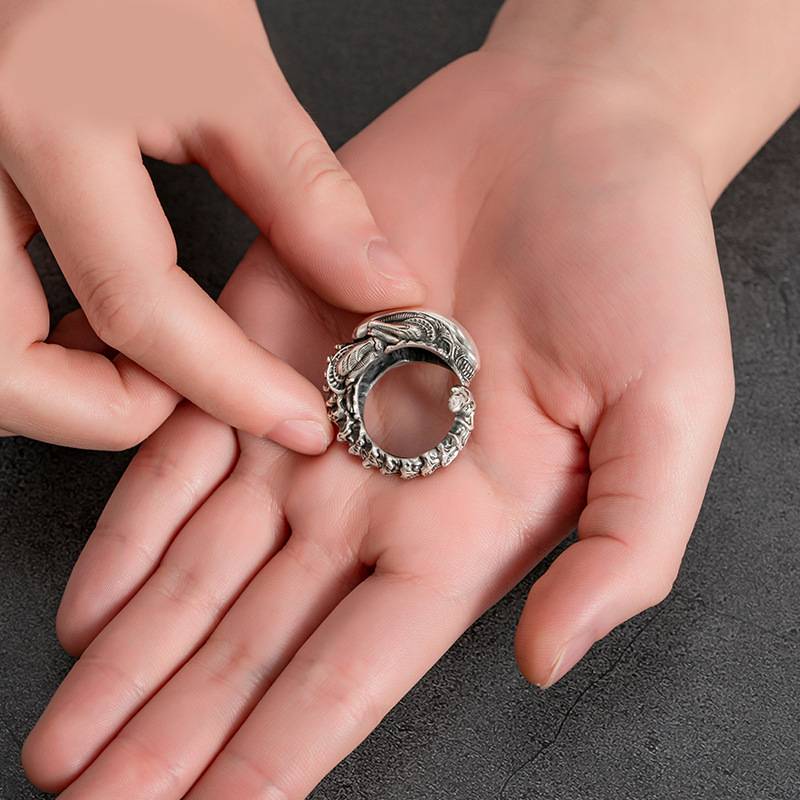 S925 Silver retro old Yunnan snow fashion trend personality creative alien ring opening can be adjusted