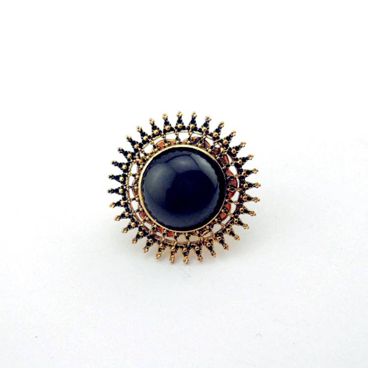 European and American fashion personality Byzantine style deeper gray cat eye stone burning gold court retro queen index finger ring special