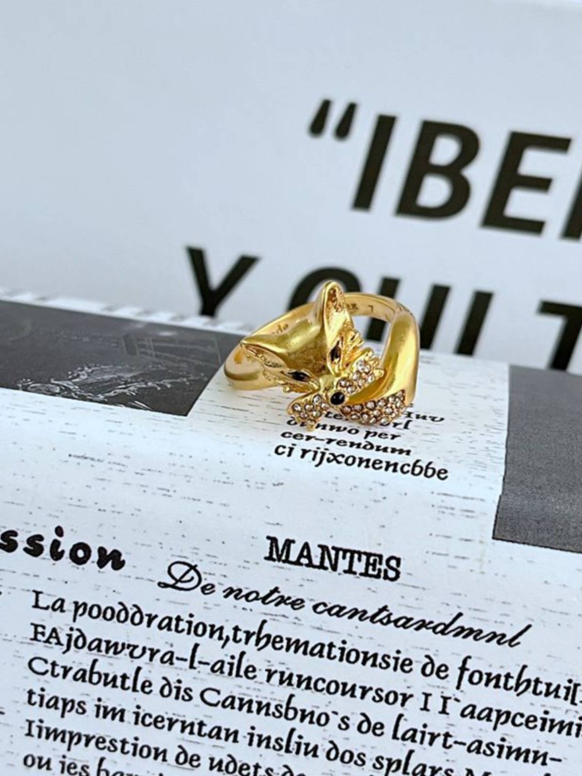 Fashion Light luxury niche cute wind full of diamond inlaid three -dimensional fox matte metal ring
