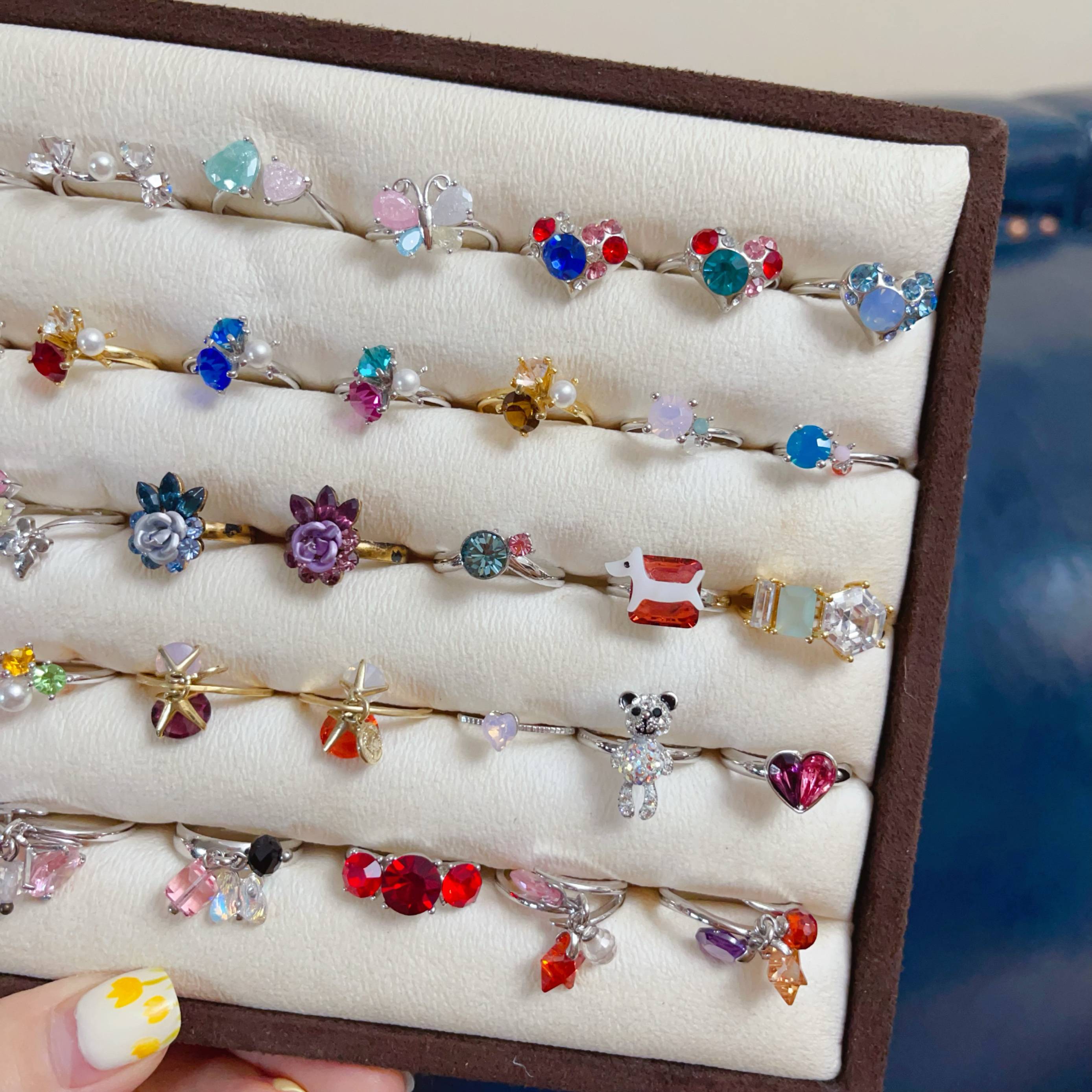 ③ South Korea ’s purchase of inventory orphan loses money out of the color diamond ring collection individual adjustable