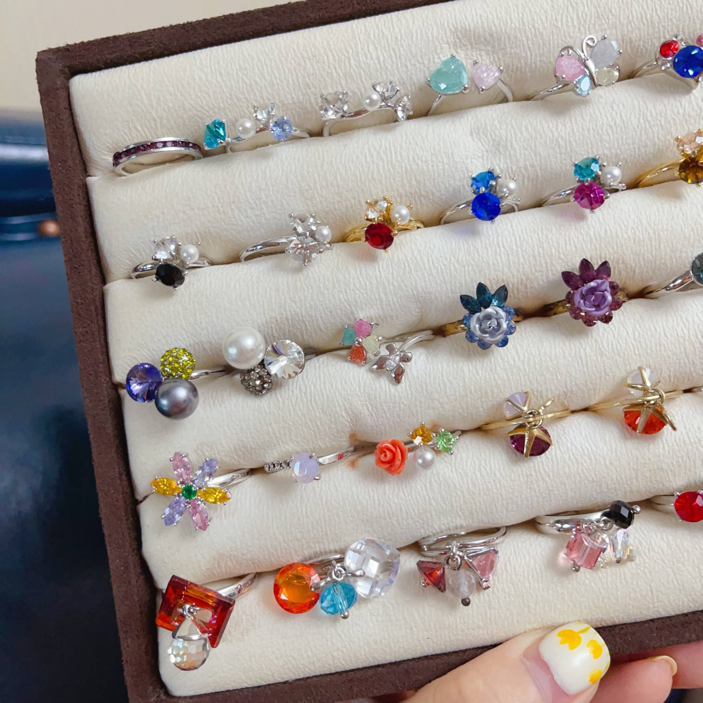 ③ South Korea ’s purchase of inventory orphan loses money out of the color diamond ring collection individual adjustable