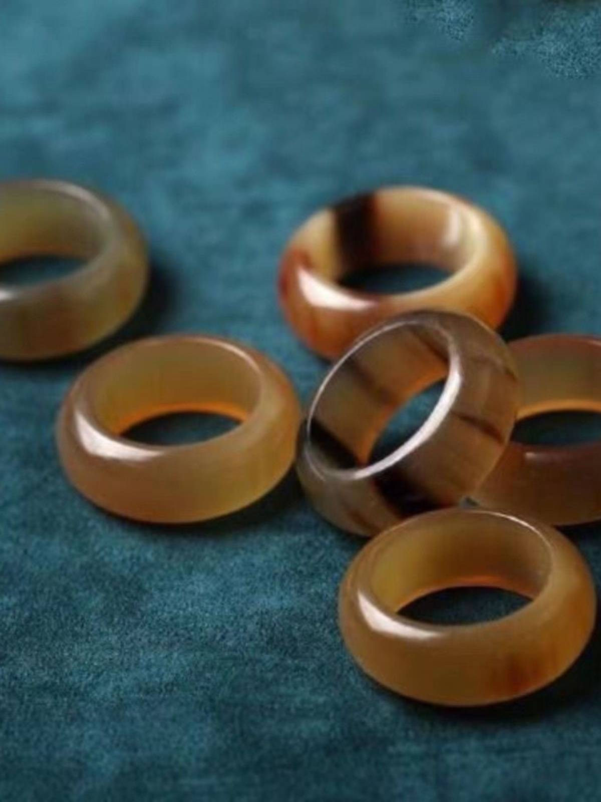 Selected pure natural yak horns ring authentic bull horn fingers finger ring men's and women's players Tibet running ring safe buckle