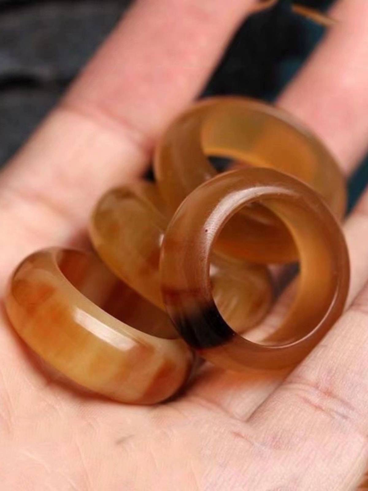 Selected pure natural yak horns ring authentic bull horn fingers finger ring men's and women's players Tibet running ring safe buckle