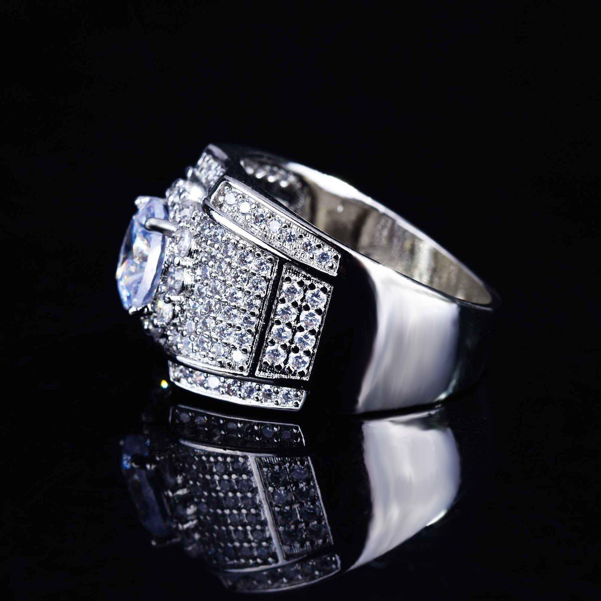 Quick -selling hot -selling cross -border supply luxury group inlaid with diamond men's ring luxury European and American silver rings