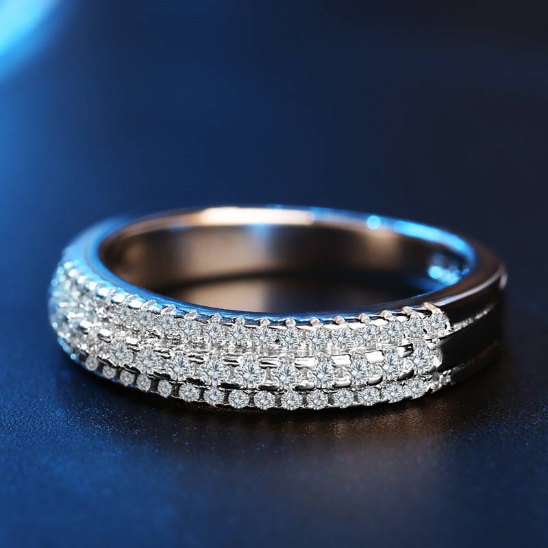Cross -border best -selling white copper jewelry super glitter female poles Europe and the United States to ring the personality of the ring, the three rows of diamond ring women