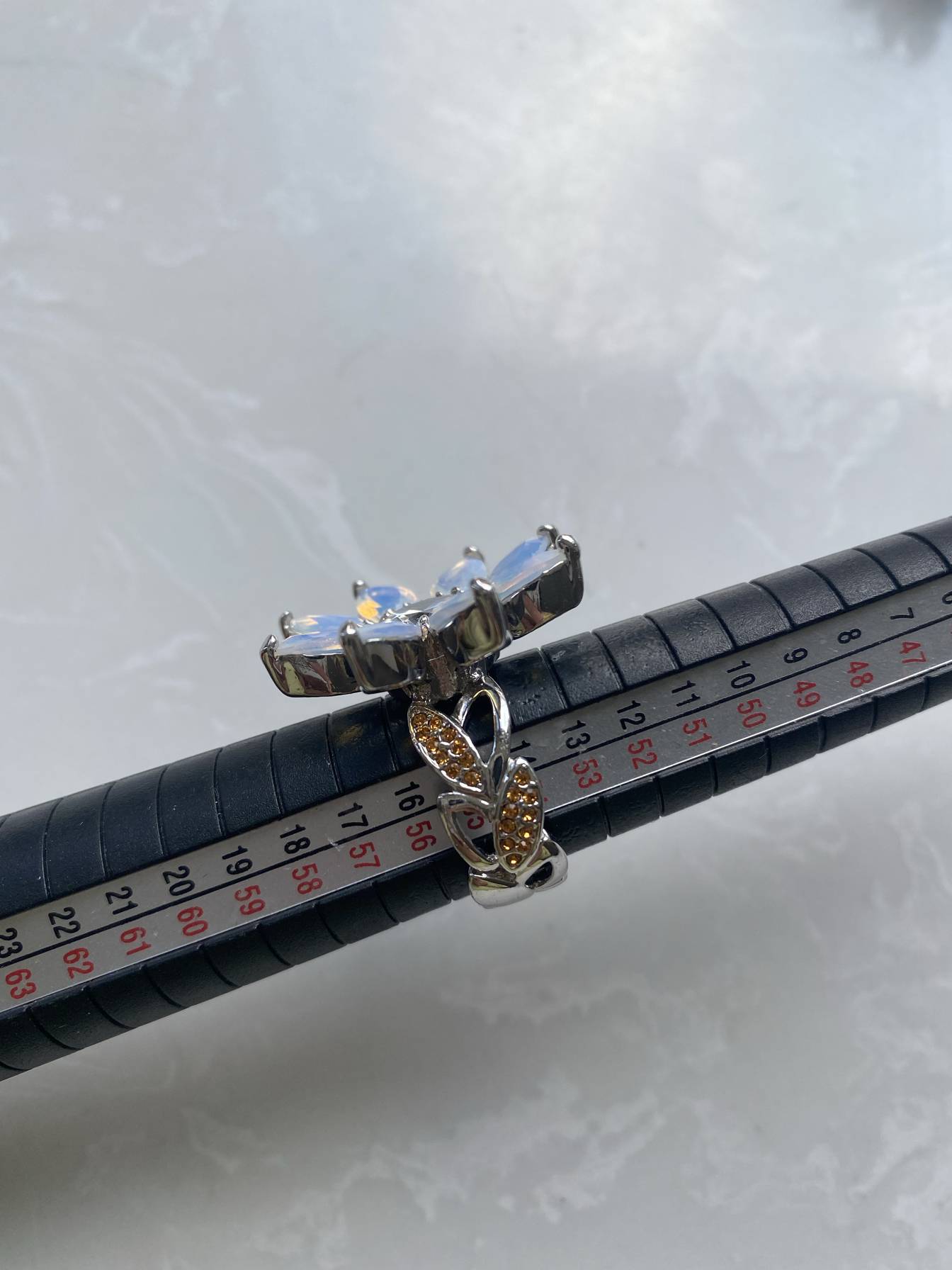 Qingdao Middle -aged Copper Mosaic Ring Platinum Platinum 4.12