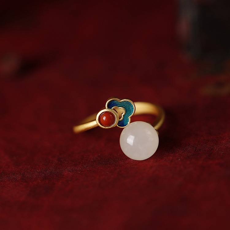 Xiangyun White Jade Ring Chinese style ancient method gilt enamel Mortilles and Tianyu pointed to the new Chinese Hanfu accessories