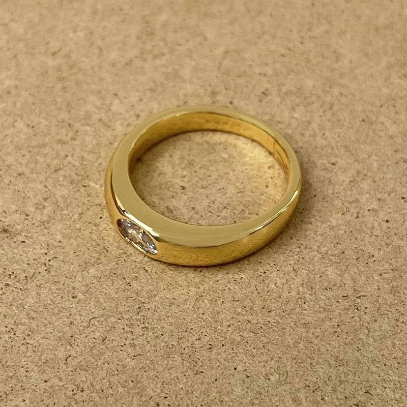 Simple and fashionable small diamond ring KSA38