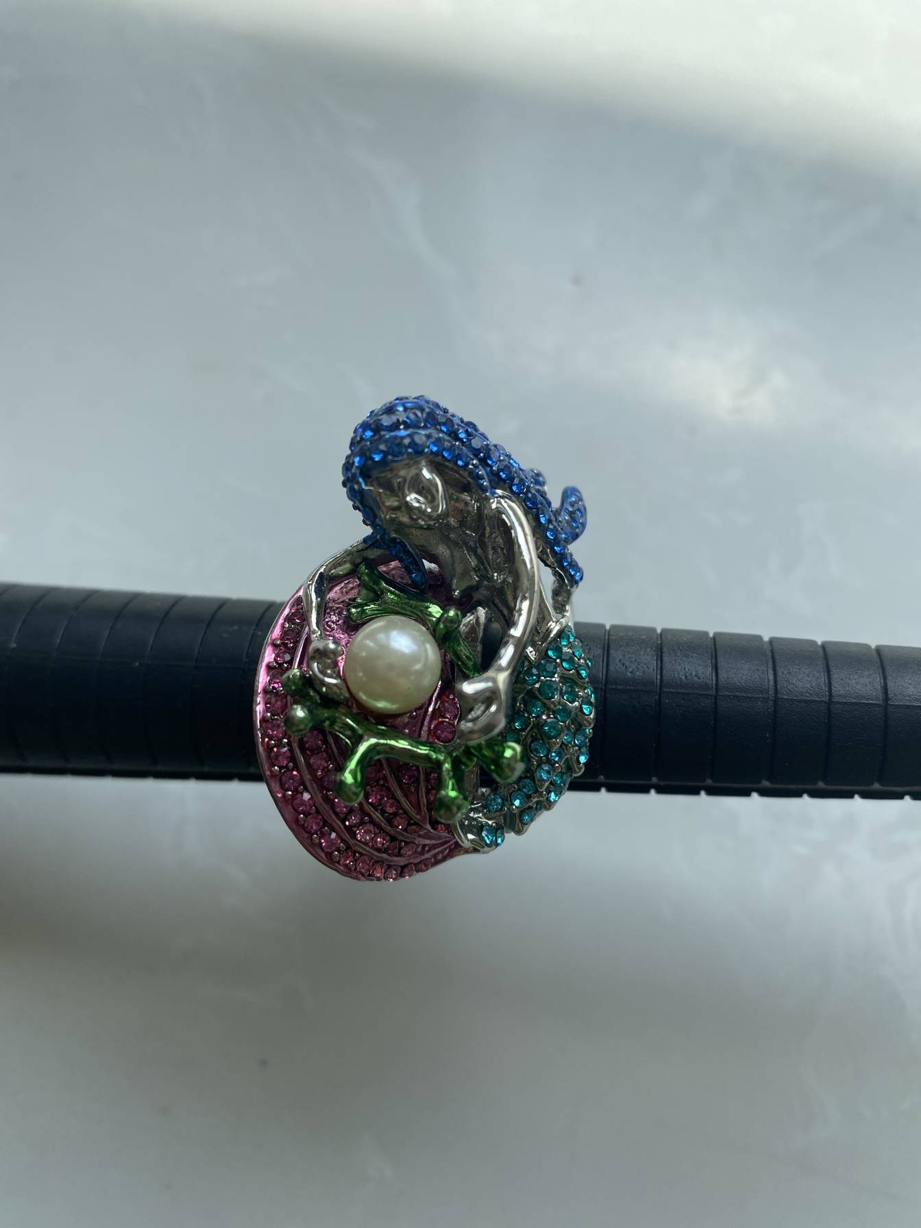 Qingdao Middle -aged Beauty Jewelry Ring 4.12