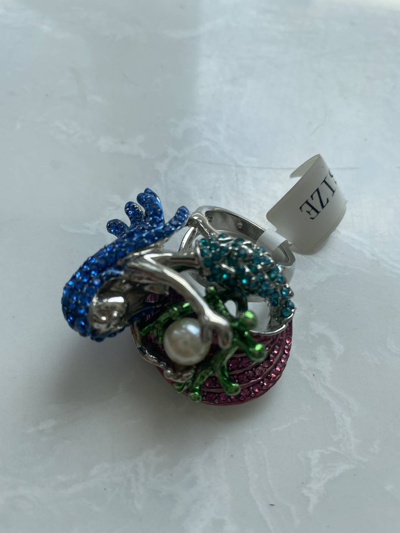 Qingdao Middle -aged Beauty Jewelry Ring 4.12