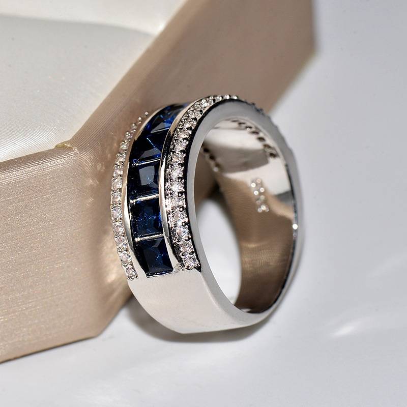 Speed -to -saleschane new cross -border explosion jewelry inlaid diamond ring Creative sapphire ring square diamond diamond micro -inlaid vermiculite ring