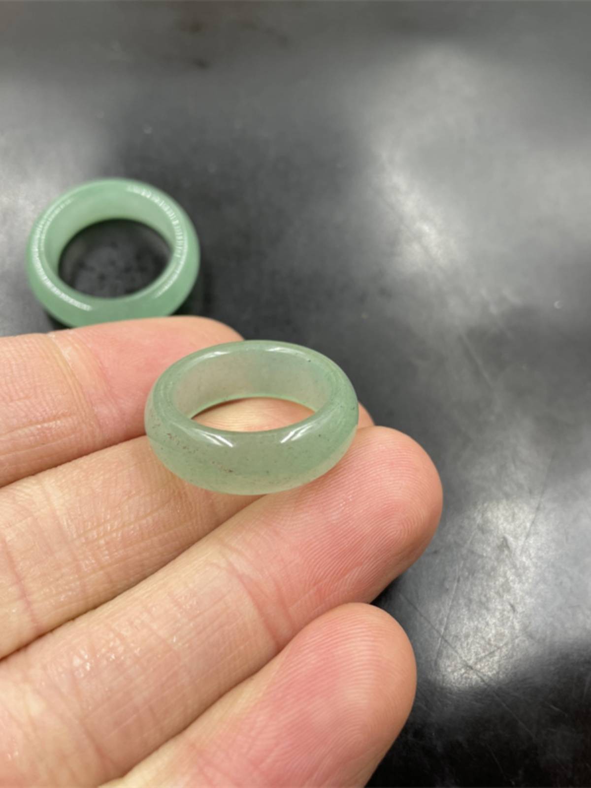 Natural light green Dongling jade ring men's and women's jade ring rot running ringburge ring special offer