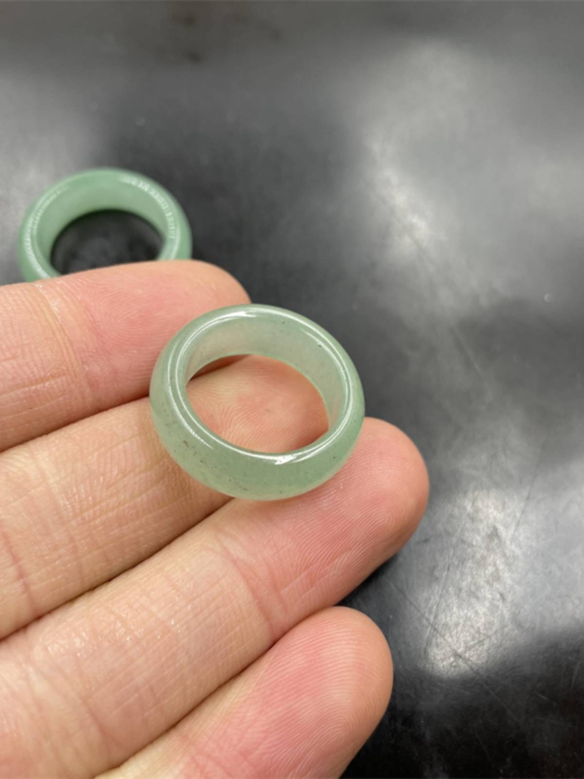 Natural light green Dongling jade ring men's and women's jade ring rot running ringburge ring special offer