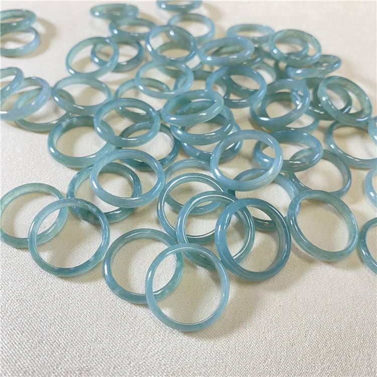 New goods natural A jadeite blue water ring ring ring ring ring ring men's female emerald ring jewelry ultra -ice penetration