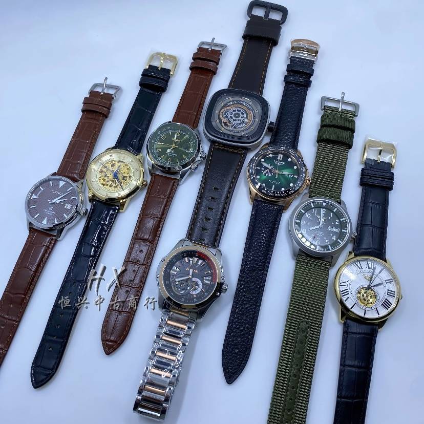 Middle -aged withdrawal cabinet backflow men and women's watches quartz watch pocket watch (non -live broadcast, please do not place orders)
