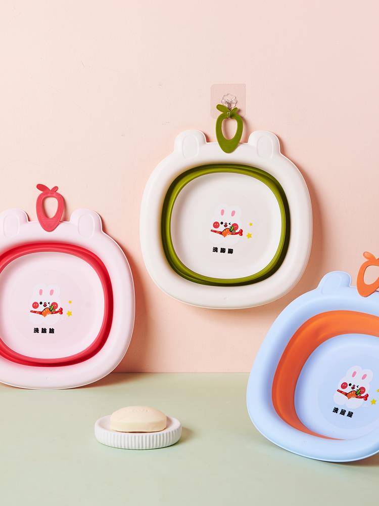 Newborn baby can fold the washbasin and foot basin, portable cartoon can be hanged, fart fart, use baby small basin