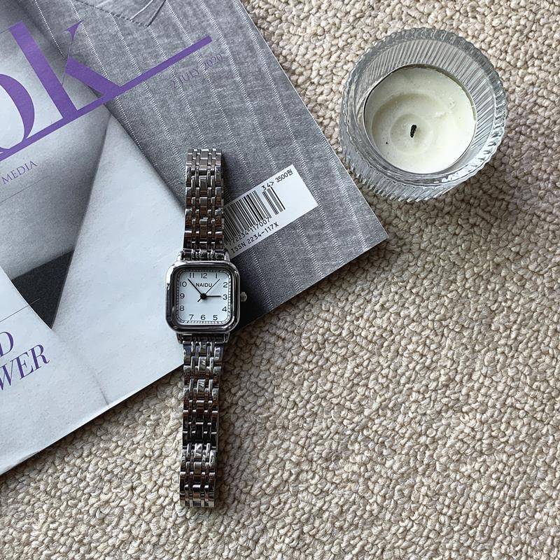 Watch Woman British Small Sugar Series Various Simple Korean Version Small Student Retro Waterproof Steel Bands quartz Watch