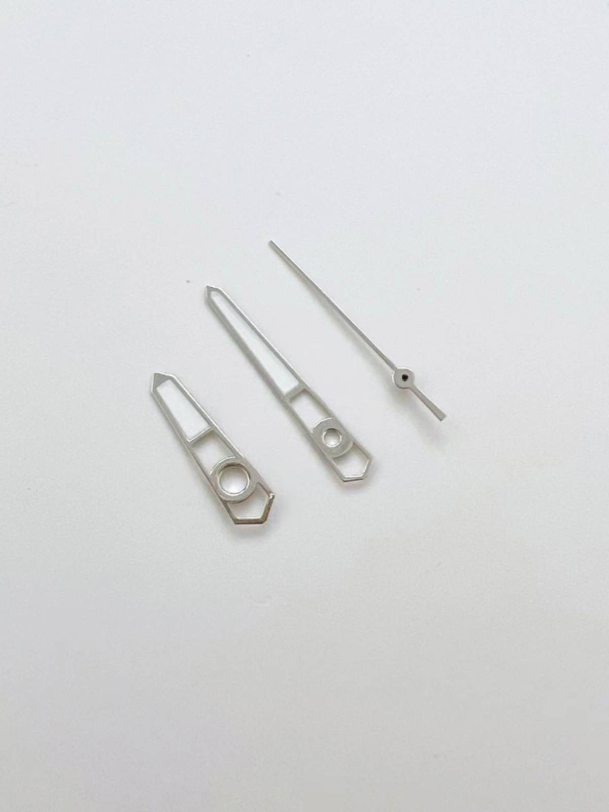 Modification watch accessories new simple polishing green luminous surface needle well installed Japan NH35/364R/7s movement