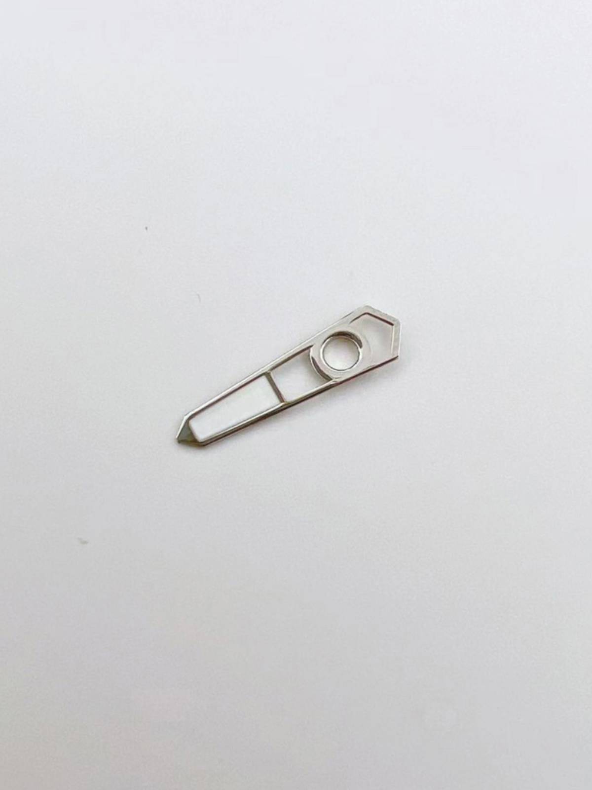Modification watch accessories new simple polishing green luminous surface needle well installed Japan NH35/364R/7s movement