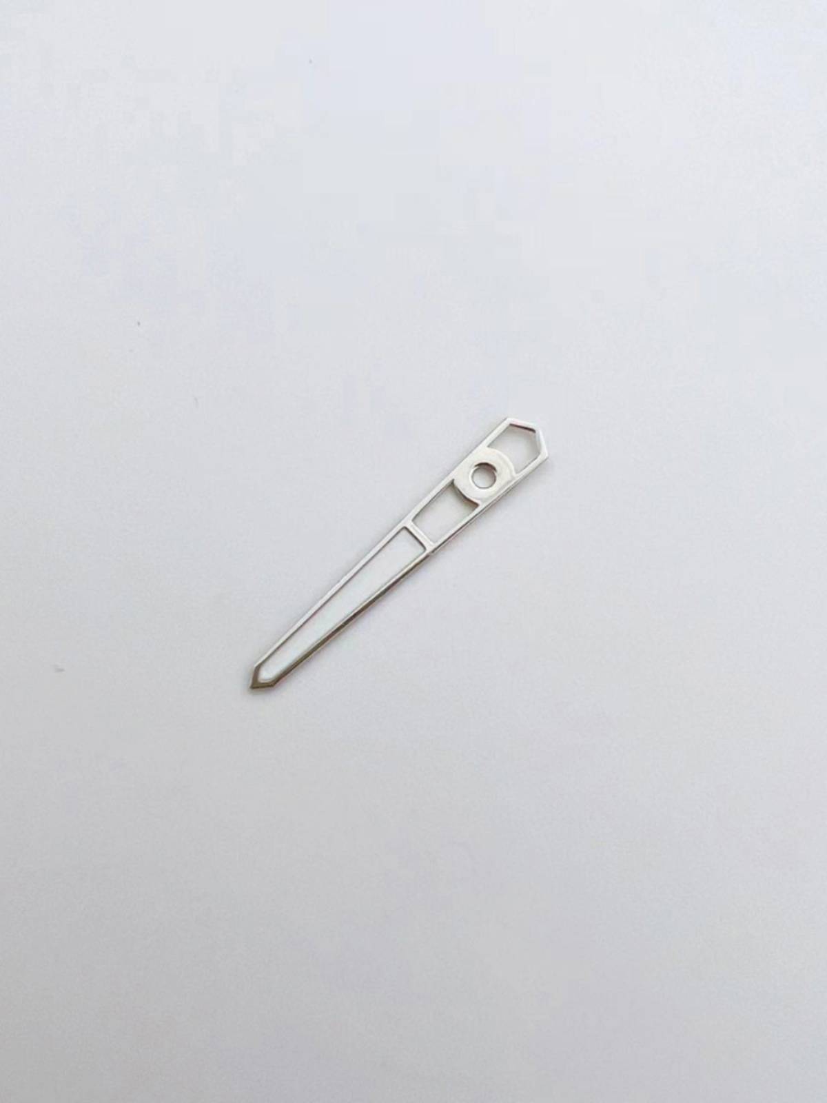 Modification watch accessories new simple polishing green luminous surface needle well installed Japan NH35/364R/7s movement