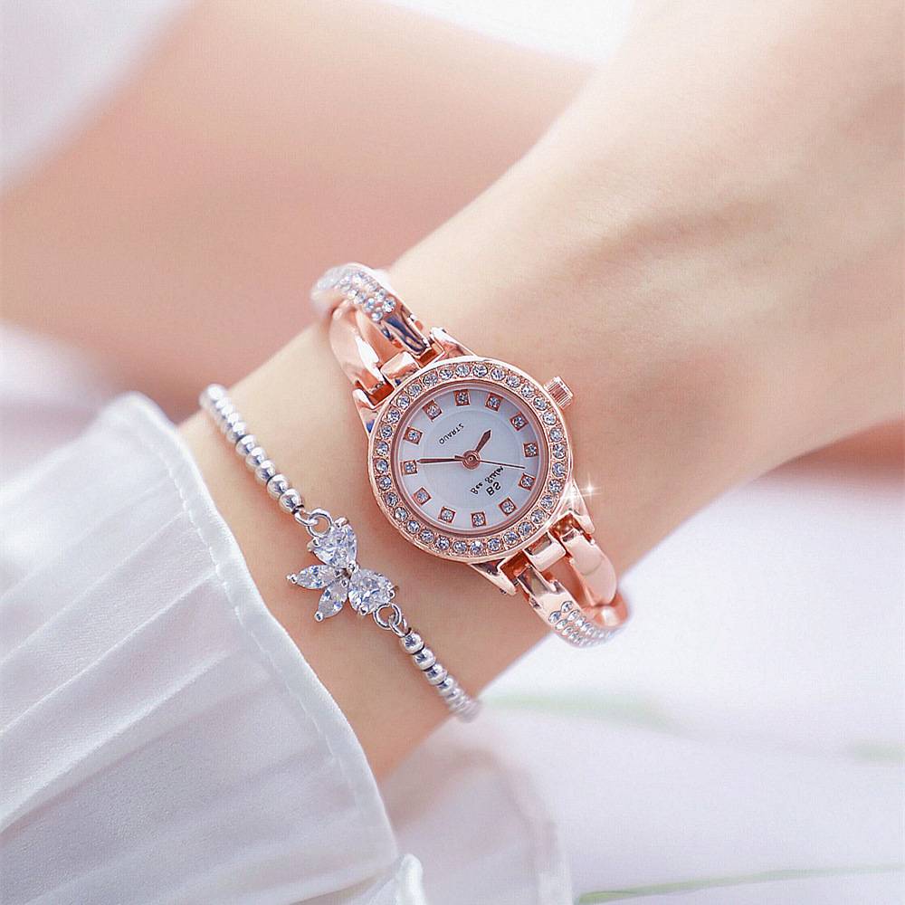 The new watch linked list is customized full of drill women's watch new hot selling genuine products