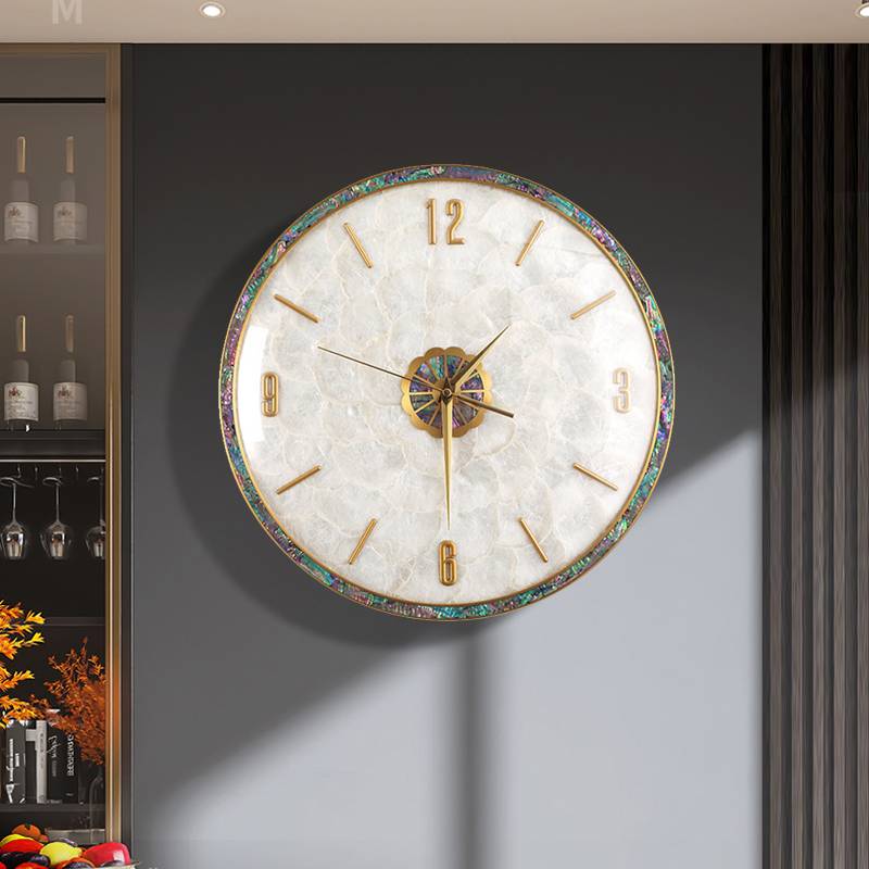A150 shell clock modern light luxury inlaid high -end bell brass European -style hanging watch Nordic mute hanging wall clock clock
