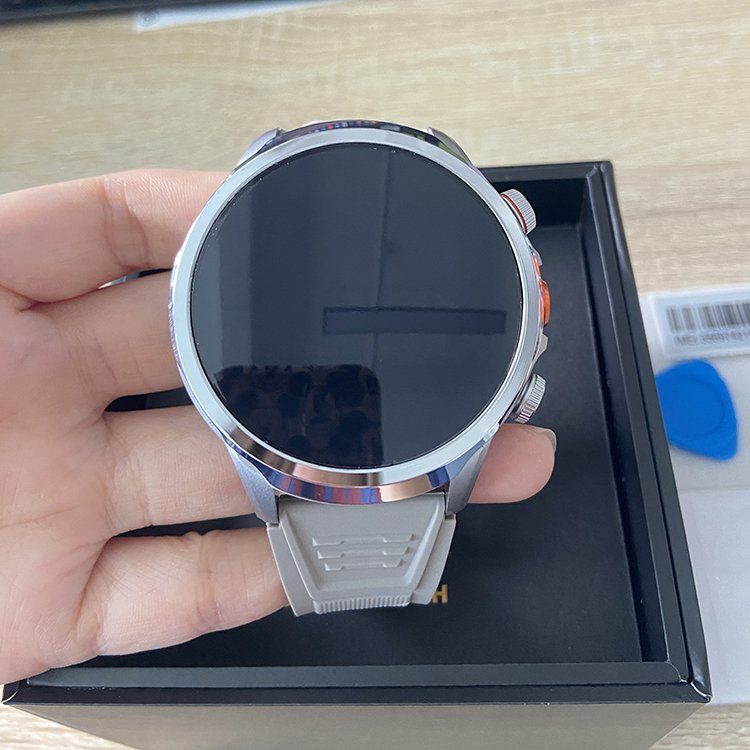 Hot Selling Round Shape 4G Android Smart Watch SIM Card with WIFI NFC GPS Camera Business SmartWatch H18