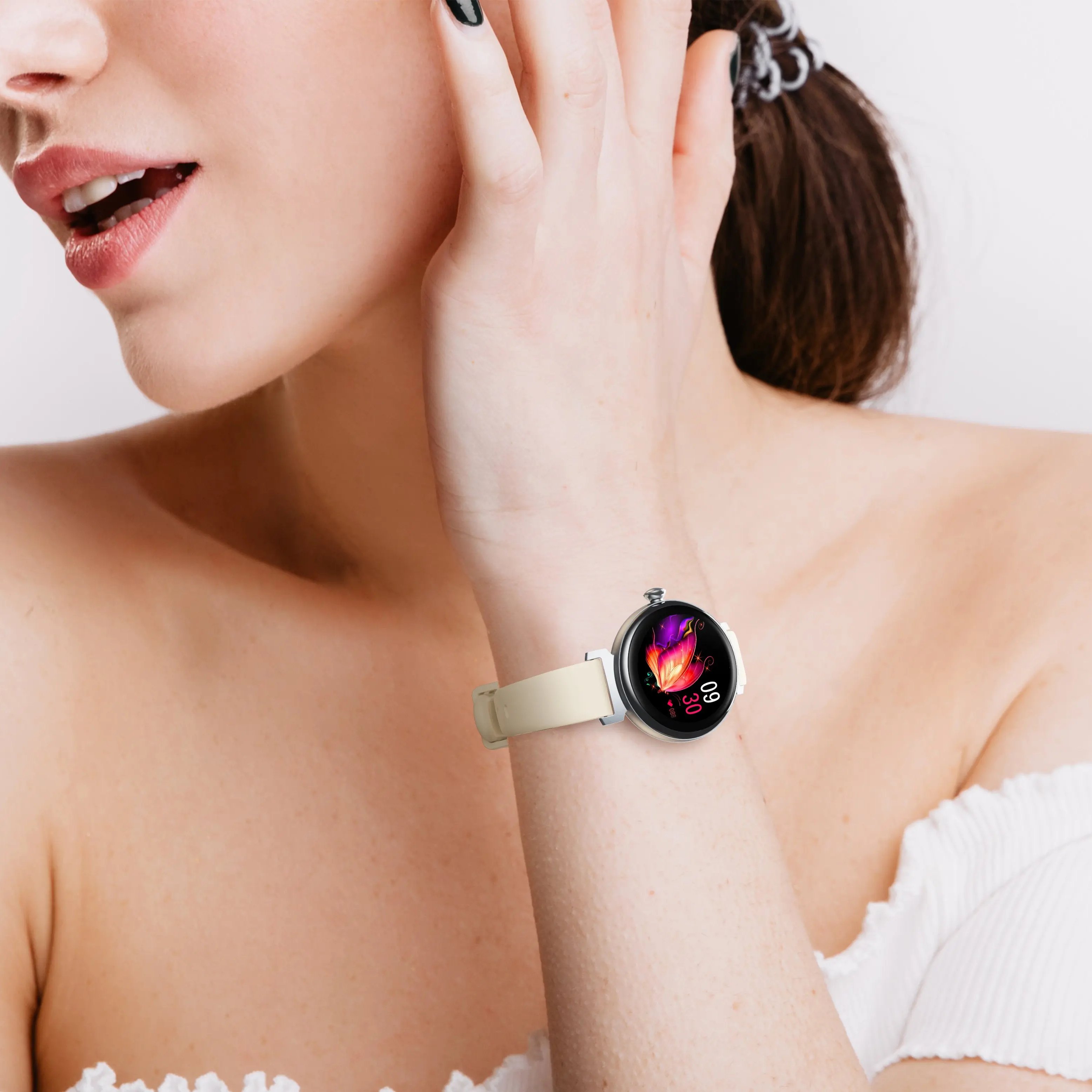 Gold Smart Watch For Women S901 Heart Rate Monitoring Music Control Message Push Waterproof Watch Fashion Smart Watch For Women