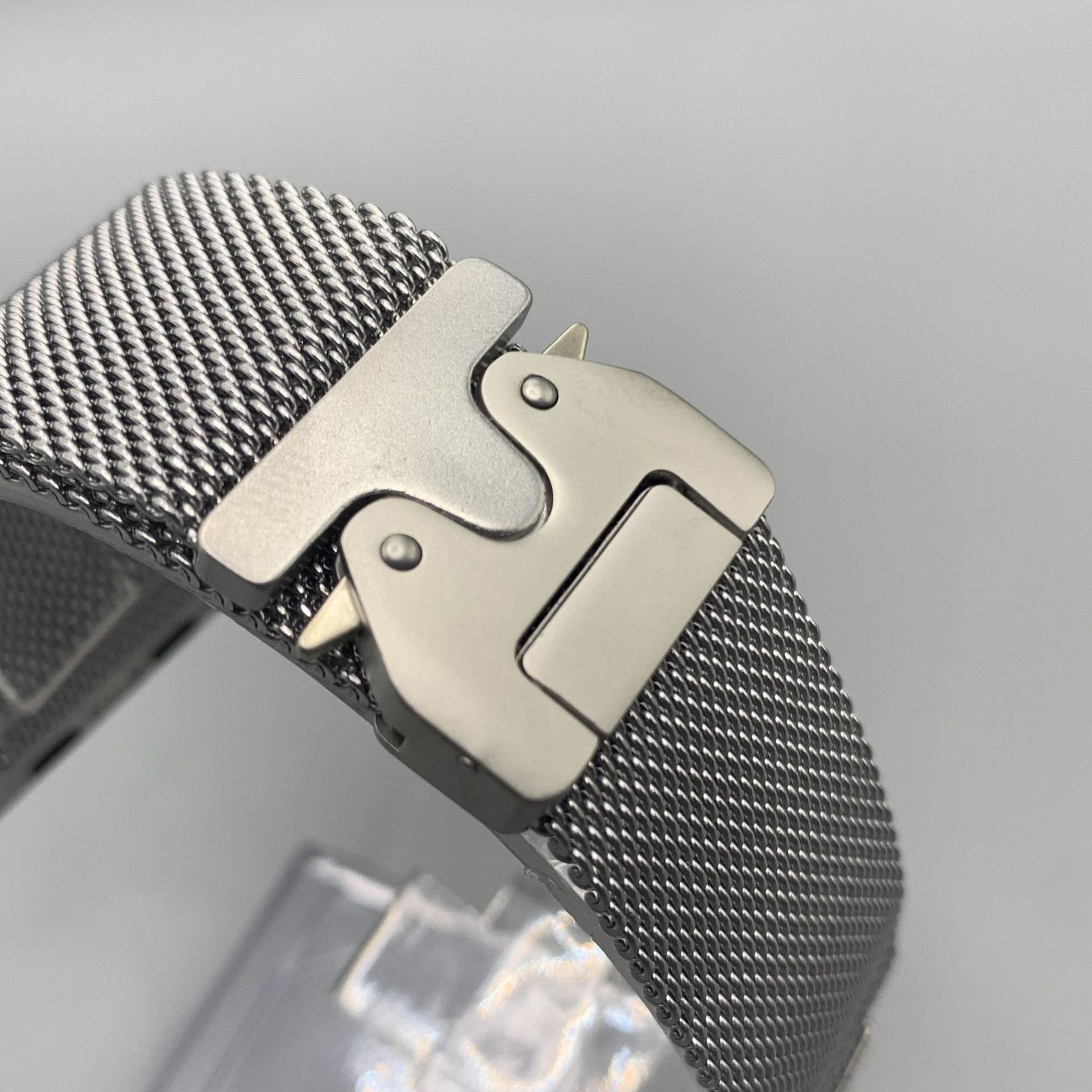 Suitable for apple watch 8 strap milanise mash belt 304 stainless steel buckle watch band for apple watch 10