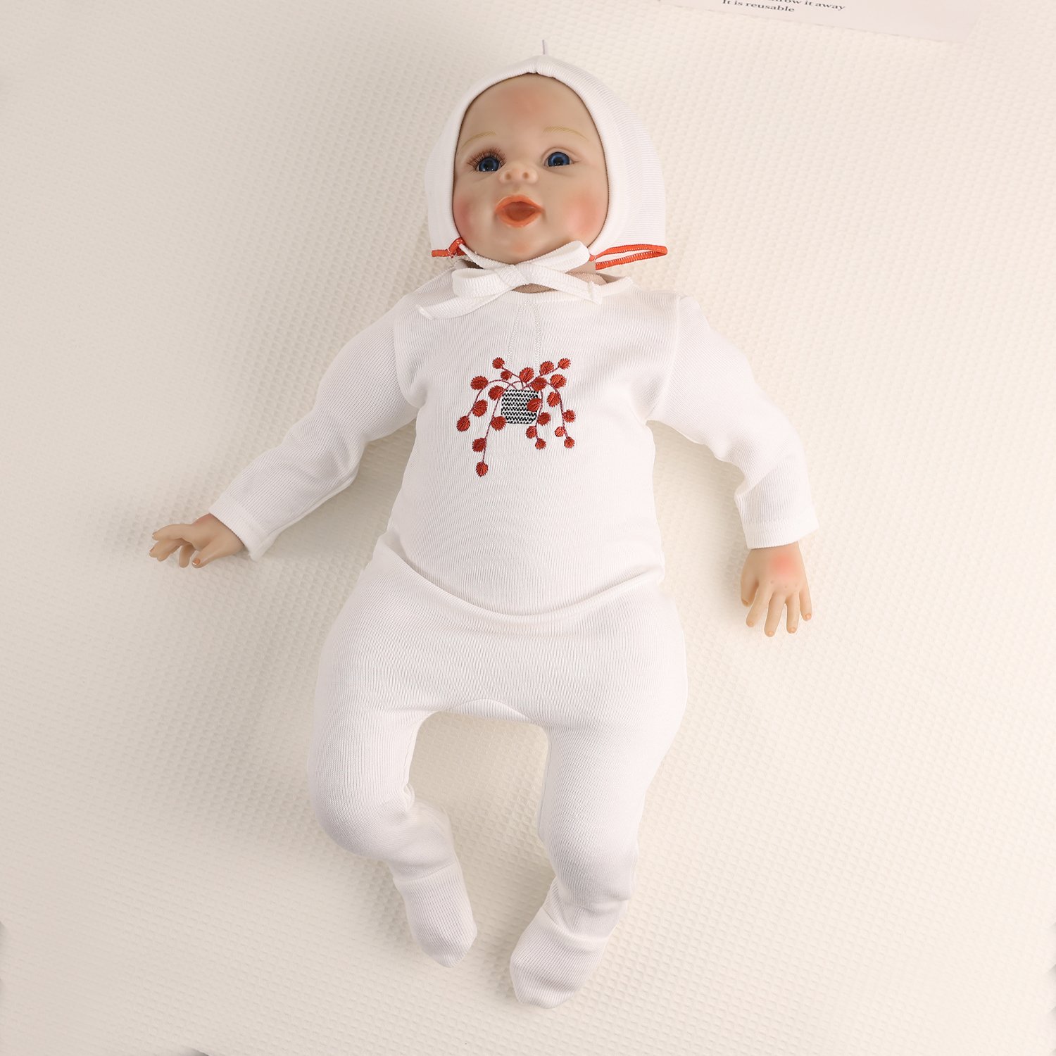 Wholesale Long Sleeve Embroidery Cute Cotton Polyester Baby Clothes Custom Baby Rompers