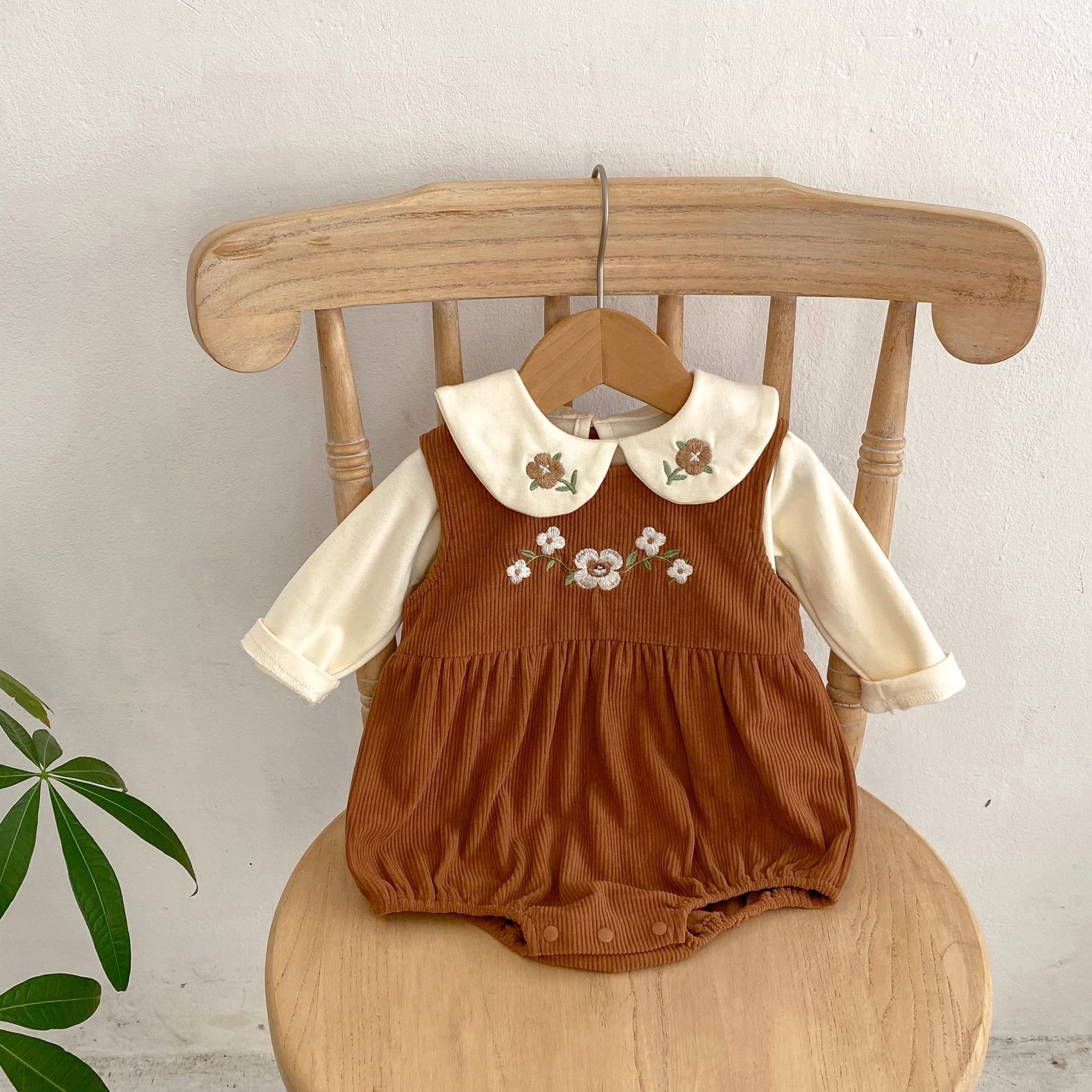 Autumn Infant Corduroy Embroidered Sleeveless Romper Baby Girl T-Shirt Set Baby Clothes