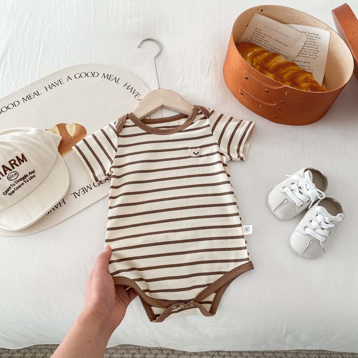 Summer Fashion Newborn Baby Clothes Short-sleeved Striped Cartoon Bear Cute Baby Romper
