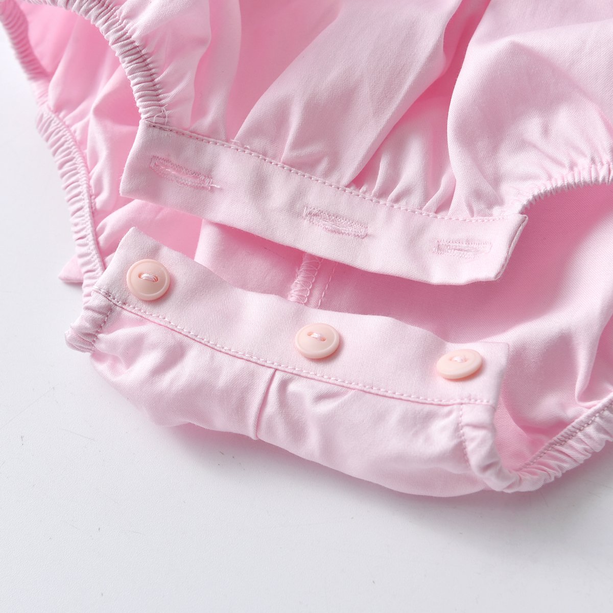 Wholesale Baby Girls Hand Made Smocked Romper Infant Pink Bubbles With Embroidered Flower Newborn Jumpsuit Cotton Clothes