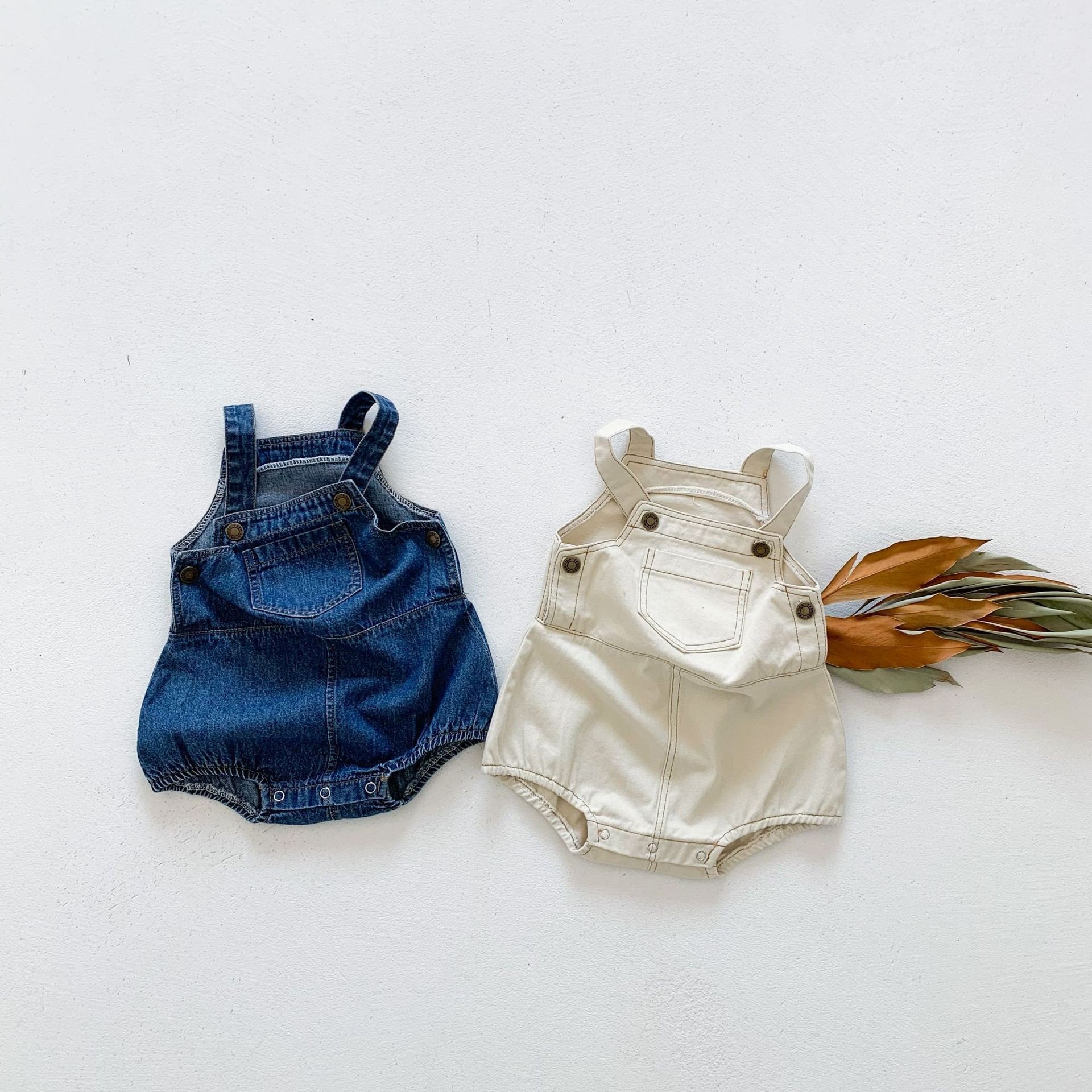 Wholesale 2022 Summer 0-3 Years Old Kids Striped T-shirt Denim Suspender Pants Baby Girls Set Short Sleeve Baby Romper
