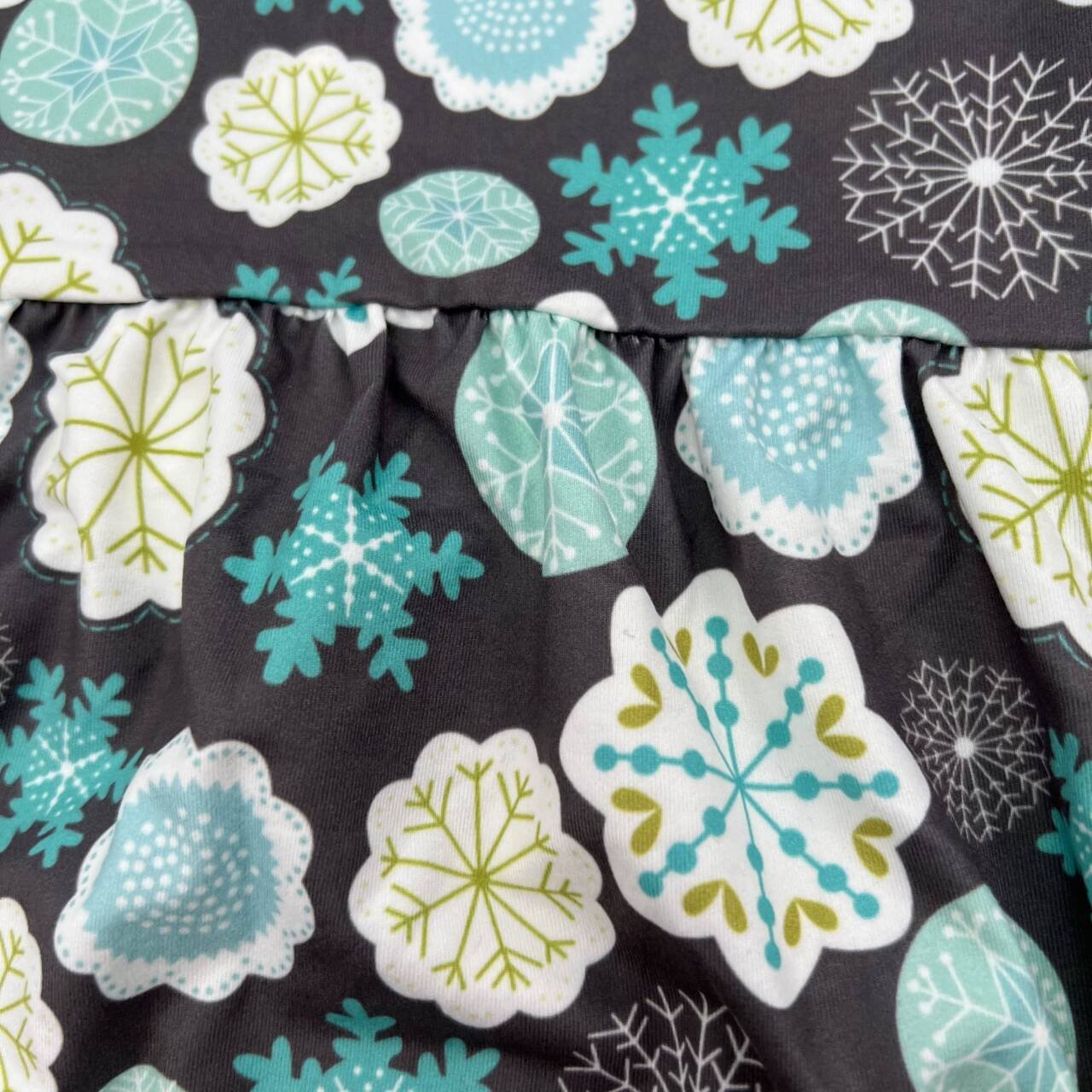 Qingli Oem High Quality Rts Milk Silk Snowflake Print Short Sleeve Baby Girls Bubble Romper