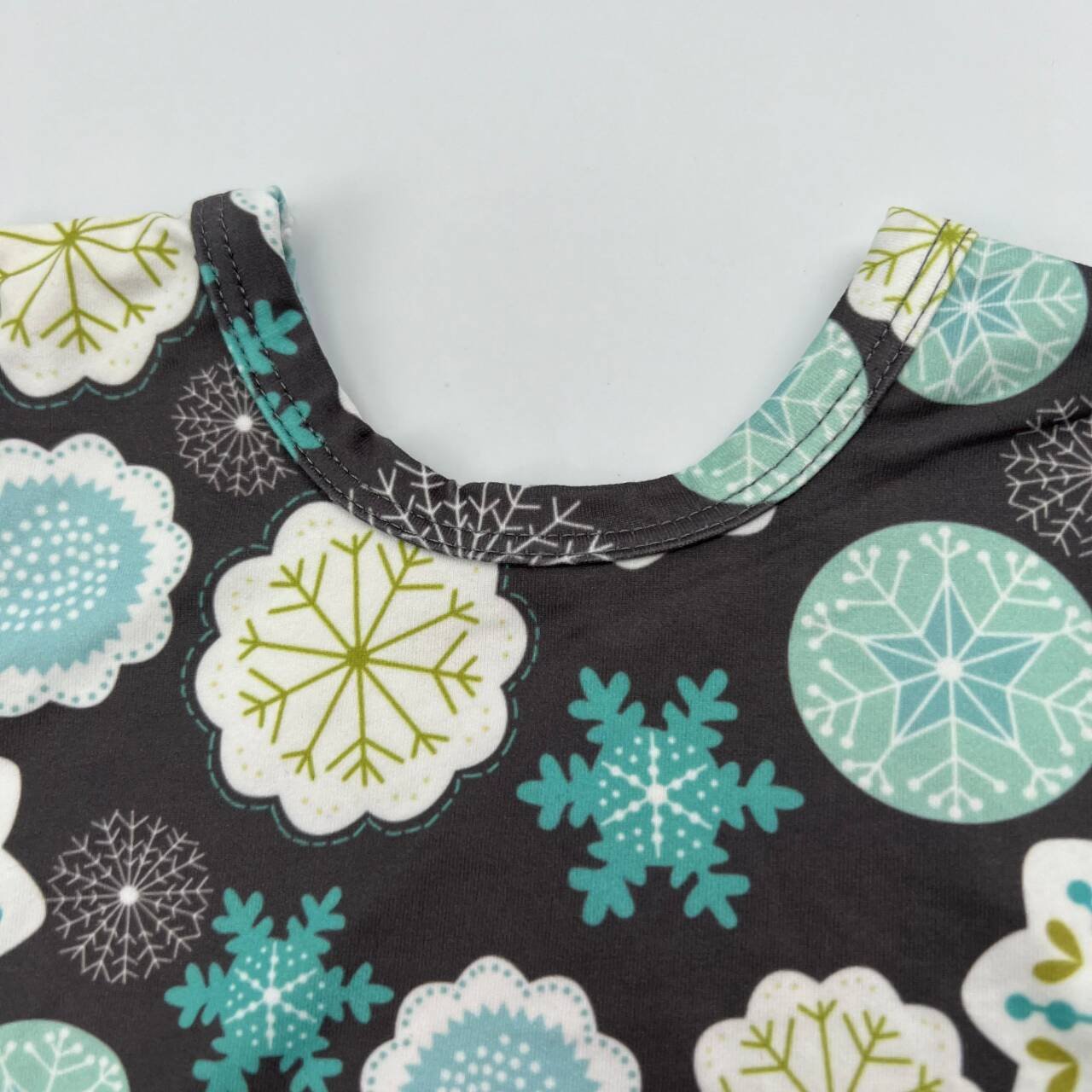 Qingli Oem High Quality Rts Milk Silk Snowflake Print Short Sleeve Baby Girls Bubble Romper