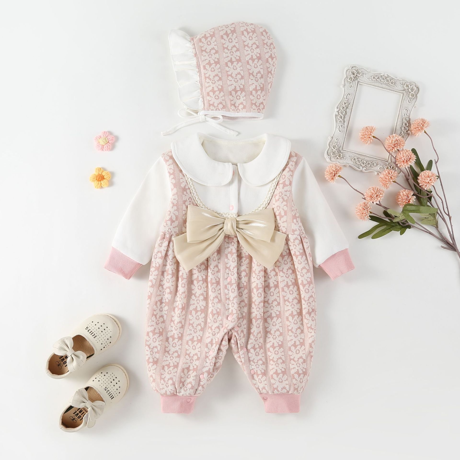 Wholesale 2024 Winter Baby Clothing Princess Style Floral And Fleece Long-Sleeved Baby Rompers