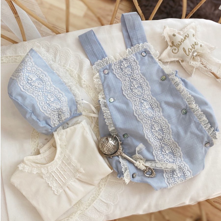Custom Boutique Clothes Newborn Baby Girls Spanish Romper Luxury Blue Jumpsuit White Lace Shirts Hats Shorts Birthday Outfits