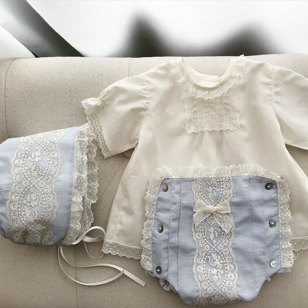 Custom Boutique Clothes Newborn Baby Girls Spanish Romper Luxury Blue Jumpsuit White Lace Shirts Hats Shorts Birthday Outfits