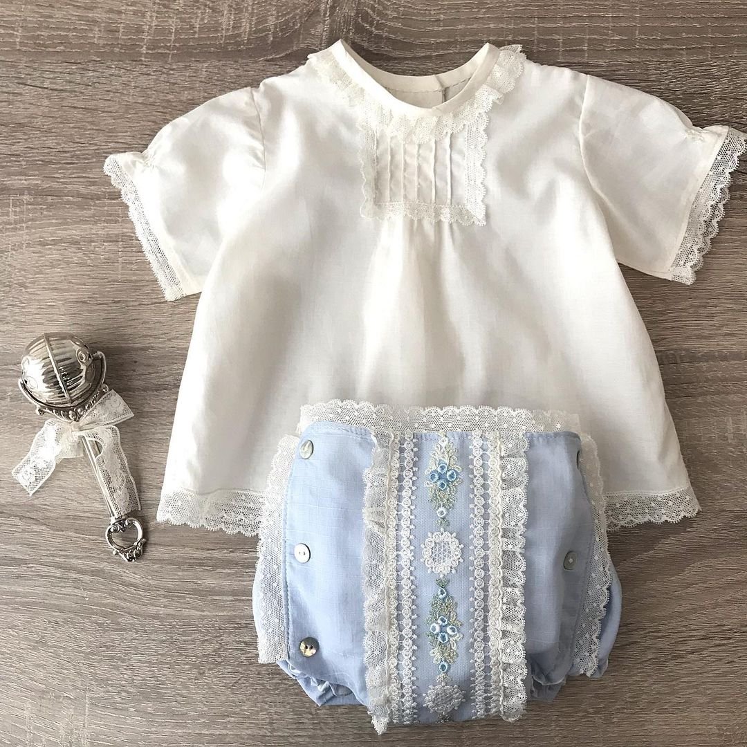 Custom Boutique Clothes Newborn Baby Girls Spanish Romper Luxury Blue Jumpsuit White Lace Shirts Hats Shorts Birthday Outfits
