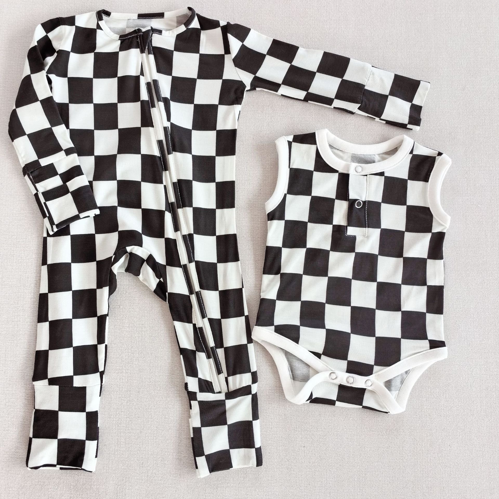 Hot sales bamboo fibers romper baby Long sleeved zipper grid customizable baby romper winter