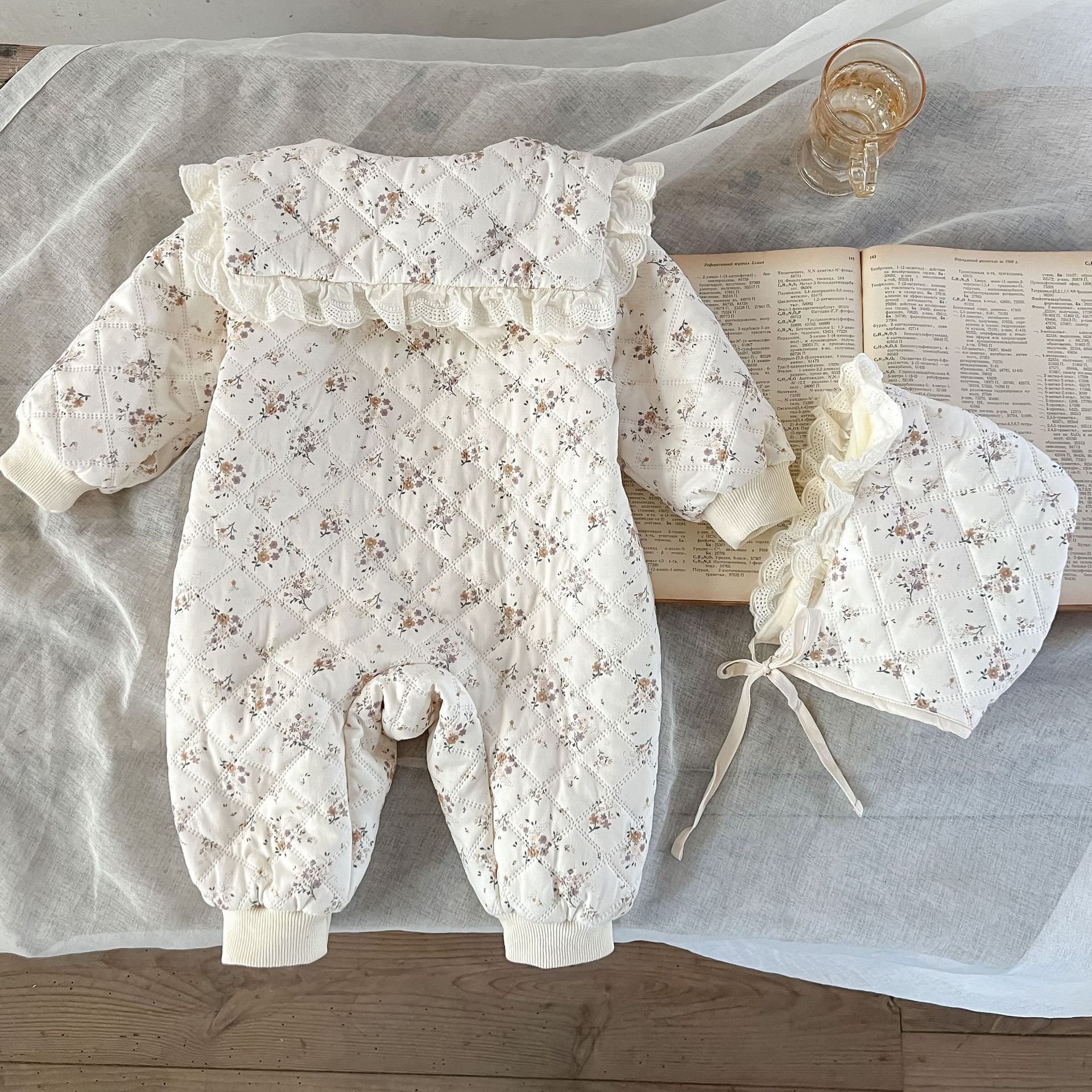 Wholesale 2024 Winter Baby Clothing Fashion Plus Fleece Floral Long Sleeve Cotton Baby Rompers